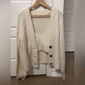 Brand New Without Tags Ardene Yarn Knit Cardigan Oversize Matching Set